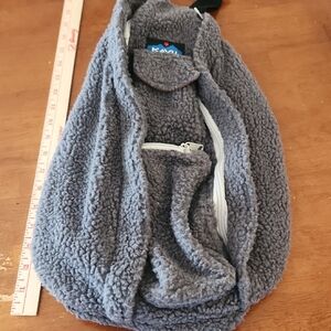 Kavu Charcoal Fleece Sling Bag